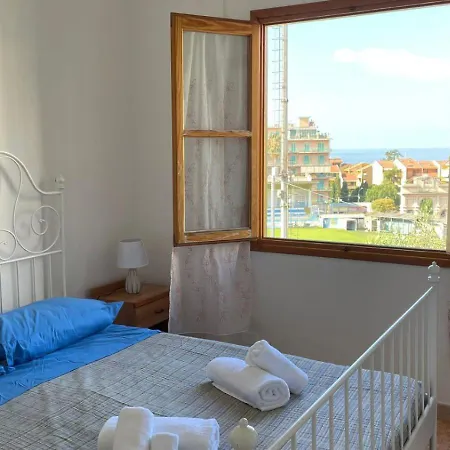 Apartmán Wh - Sun - 5 Minuti Dalle Spiagge 6 Posti Letto - Doppio Parcheggio Sanremo