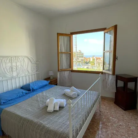 Wh - Sun - 5 Minuti Dalle Spiagge 6 Posti Letto - Doppio Parcheggio * Sanremo